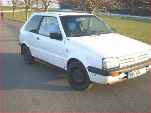 Nissan Micra (K10) 1,2 LX Miami - Fahrzeugbild 2 von 3